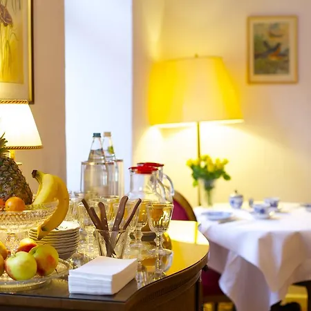 Gartnerplatz Guest house 2*